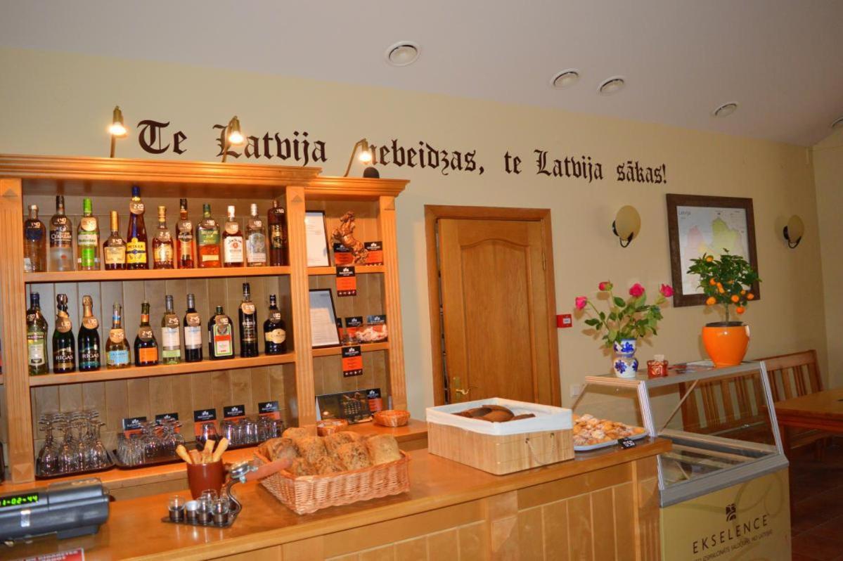Rudzupukes Hotel Svente Екстериор снимка