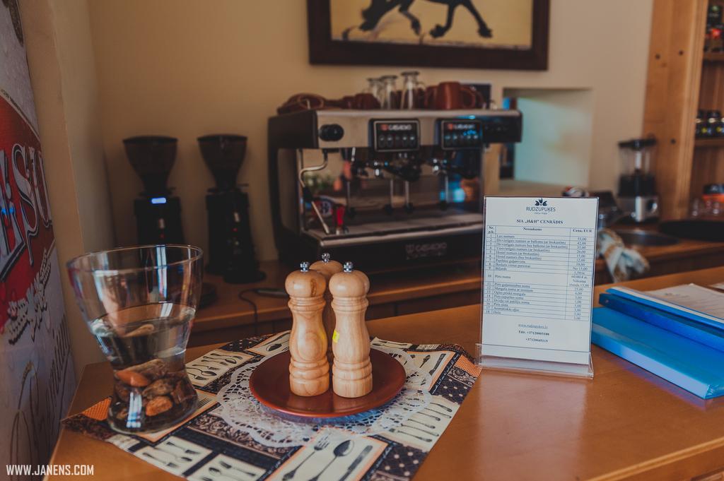Rudzupukes Hotel Svente Екстериор снимка