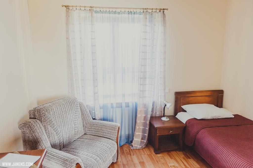 Rudzupukes Hotel Svente Екстериор снимка