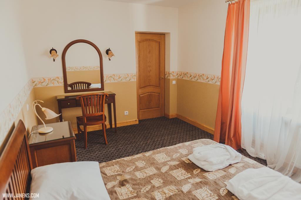 Rudzupukes Hotel Svente Екстериор снимка