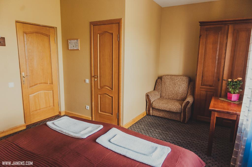 Rudzupukes Hotel Svente Екстериор снимка
