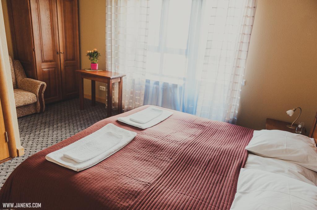 Rudzupukes Hotel Svente Екстериор снимка