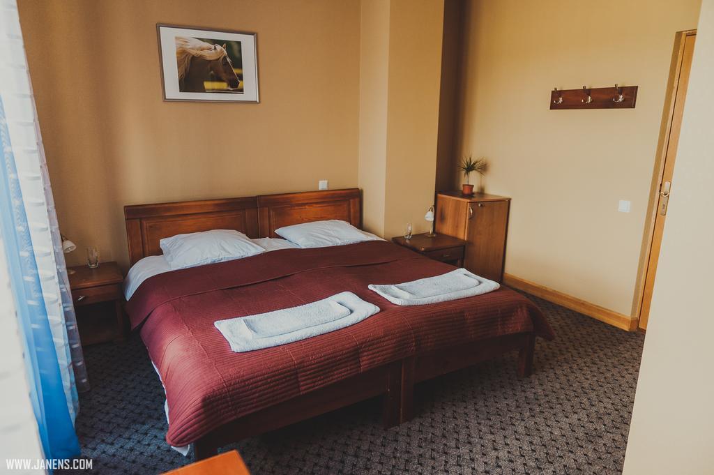 Rudzupukes Hotel Svente Екстериор снимка