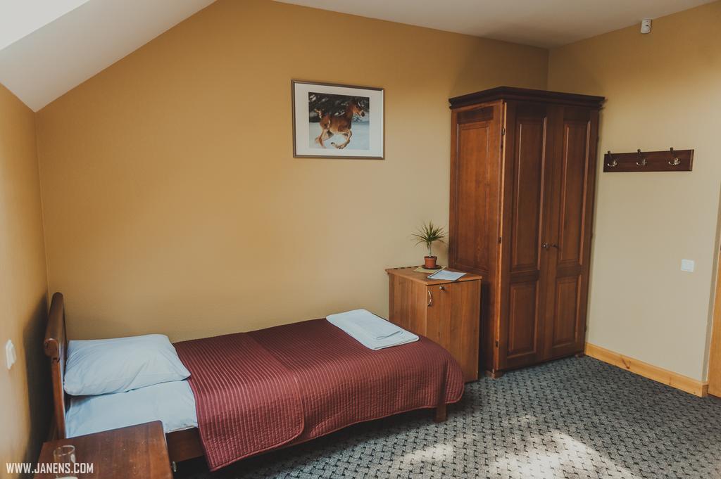 Rudzupukes Hotel Svente Екстериор снимка
